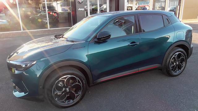 2024 Alfa Romeo Junior Electrica Speciale 5-Door
