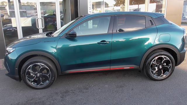 2024 Alfa Romeo Junior Electrica Speciale 5-Door
