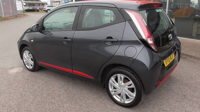 2015 Toyota Aygo 1.0 VVT-I X-Pression 5-Door