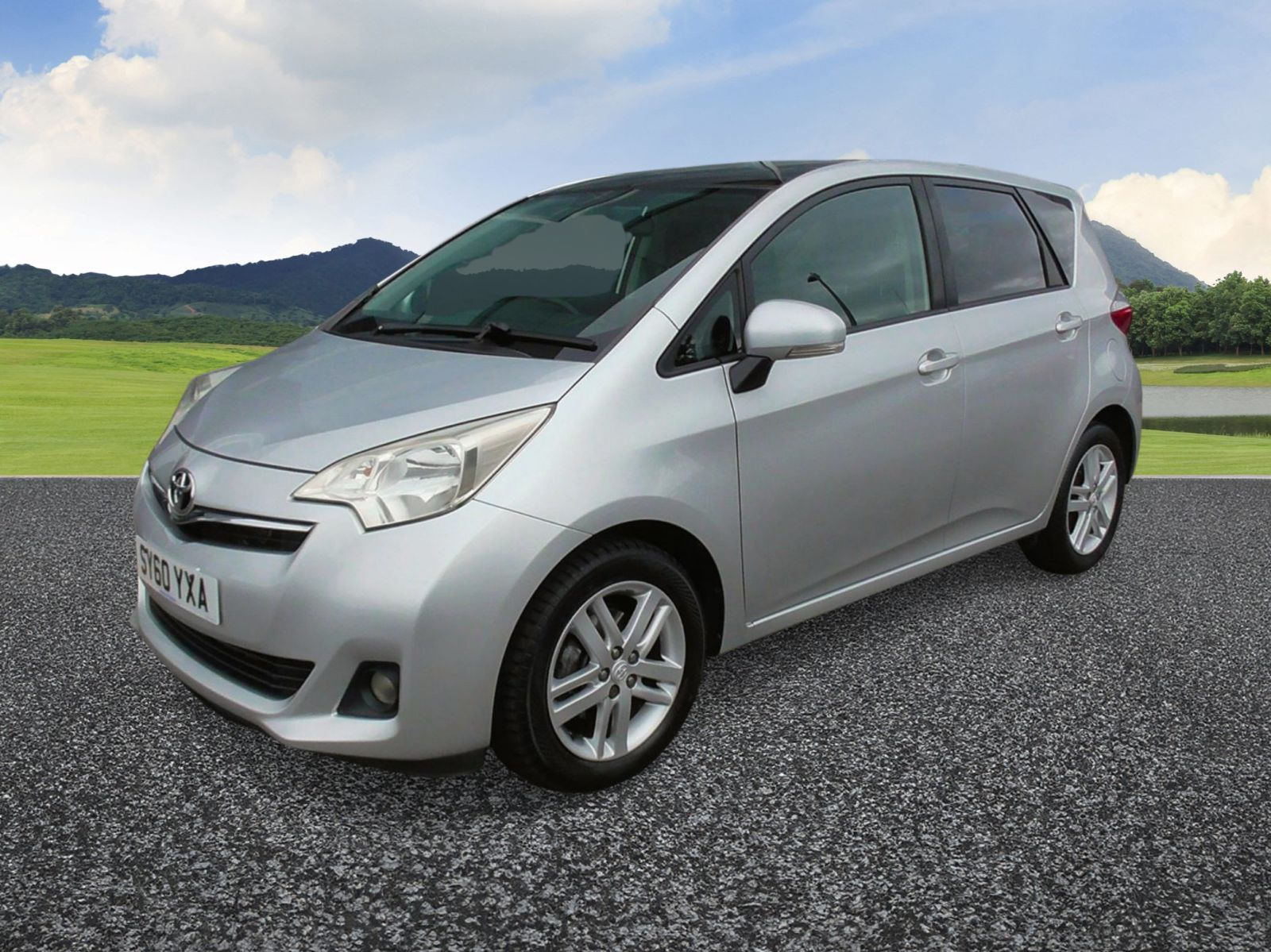 2011 Toyota Verso-s