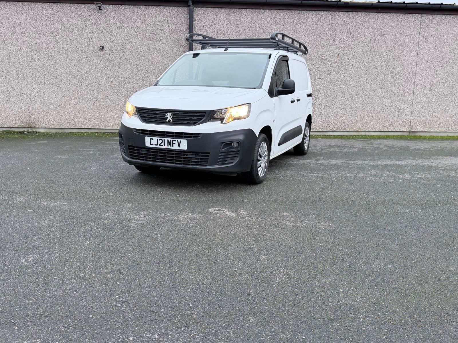 2021 Peugeot Partner