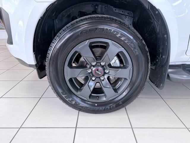 2025 Isuzu D-Max 1.9 TD V-Cross Commercial Pickup 4dr Diesel Auto 4WD Euro 6 (s/s) (164 ps)