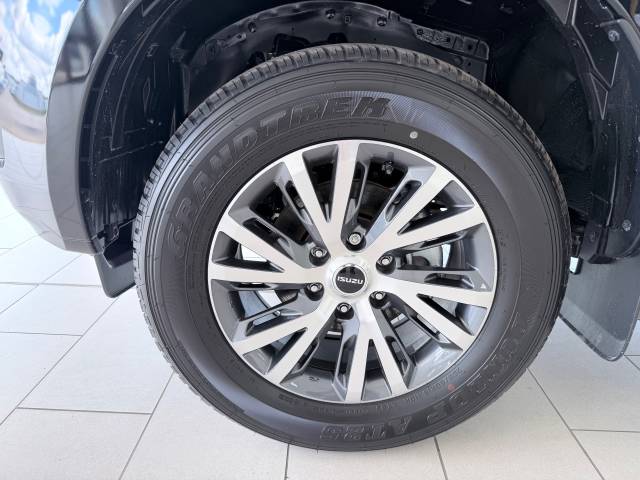 2025 Isuzu D-Max 1.9 TD DL40 Pickup Double Cab 4dr Diesel Auto 4WD Euro 6 (s/s) (164 ps)