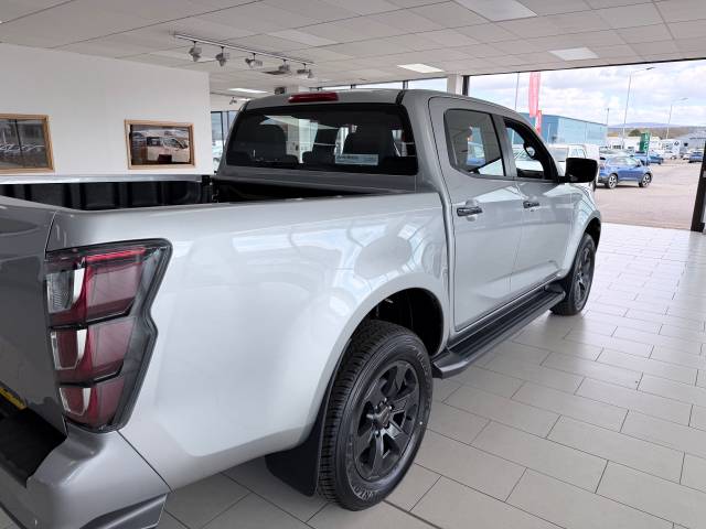 2025 Isuzu D-Max 1.9 TD V-Cross Pickup Double Cab 4dr Diesel Auto 4WD Euro 6 (s/s) (164 ps)