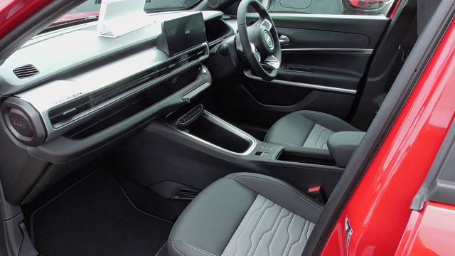 2025 Jeep Avenger 1.2 e-Hybrid Upland SUV 5dr Hybrid DCT E-AWD 136 Automatic