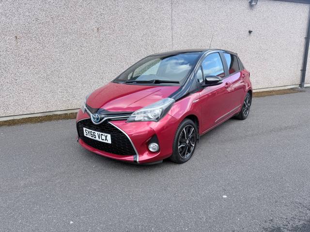 2016 Toyota Yaris 1.5 VVT-h Design Hatchback 5dr Petrol Hybrid E-CVT Euro 6 (101 ps)