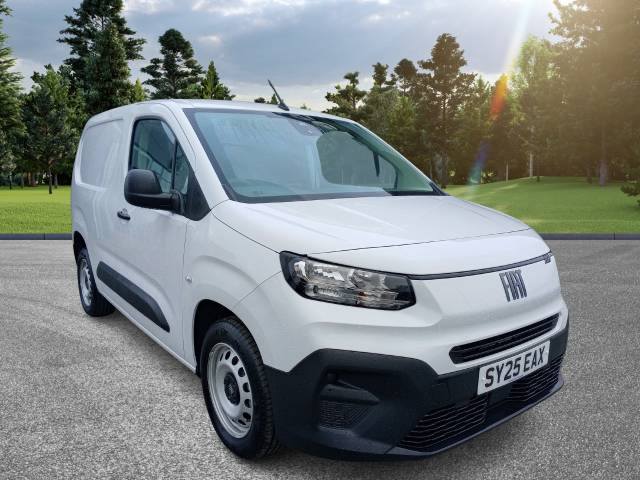 Fiat Doblo 1.5 Multijet3 1000Kg Van 5dr Diesel  L1 SWB Van Diesel White