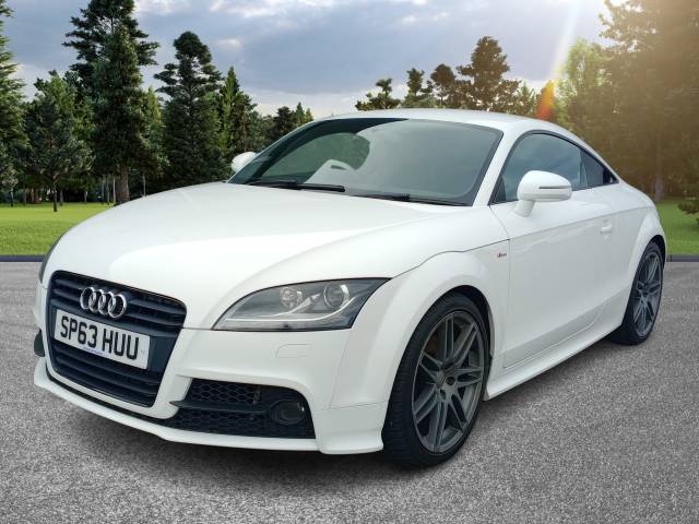 Audi TT 2.0 TFSI Black Edition Coupe Coupe Petrol White