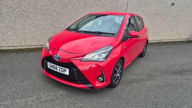 2018 Toyota Yaris 1.5 VVT-h Icon Tech Hatchback 5dr Petrol Hybrid E-CVT Euro 6 (s/s) (100 ps)