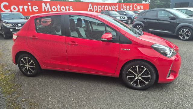 2018 Toyota Yaris 1.5 VVT-h Icon Tech Hatchback 5dr Petrol Hybrid E-CVT Euro 6 (s/s) (100 ps)