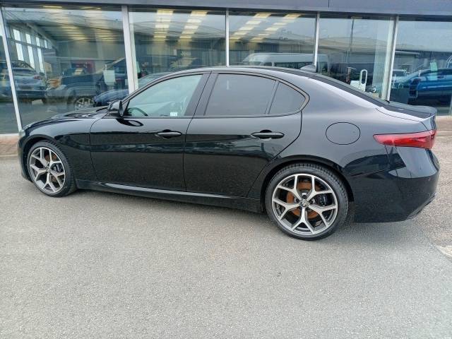 2021 Alfa Romeo Giulia 2.0T Veloce Auto 280
